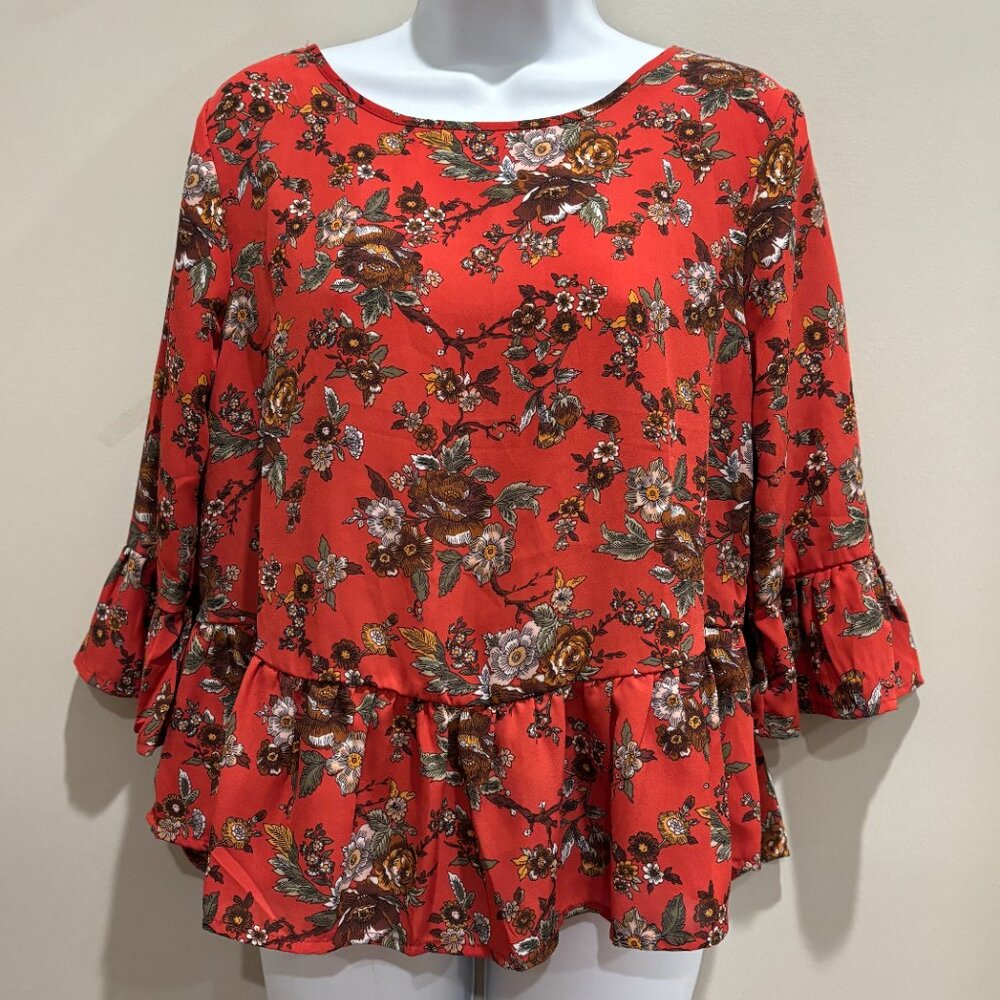 ONE CLOTHING Red Floral 3/4 Ruffle Sleeves, Ruffled Hem Open Back Top sz Med